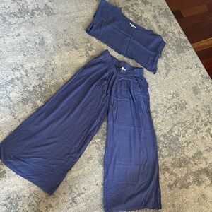 Women’s crop and wide leg pant matching set